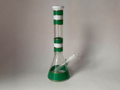 bong_green_and_white