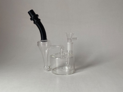bong_recycler_black_white